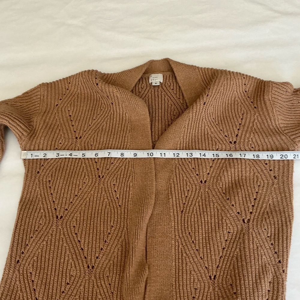 Cozy Tan Knit Cardigan Sweater Size Medium - Picture 11 of 15